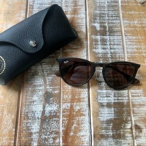 Ray-Bans - Matte Tortoise